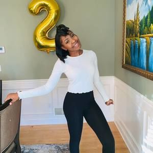 Meet your Posher, Brianna